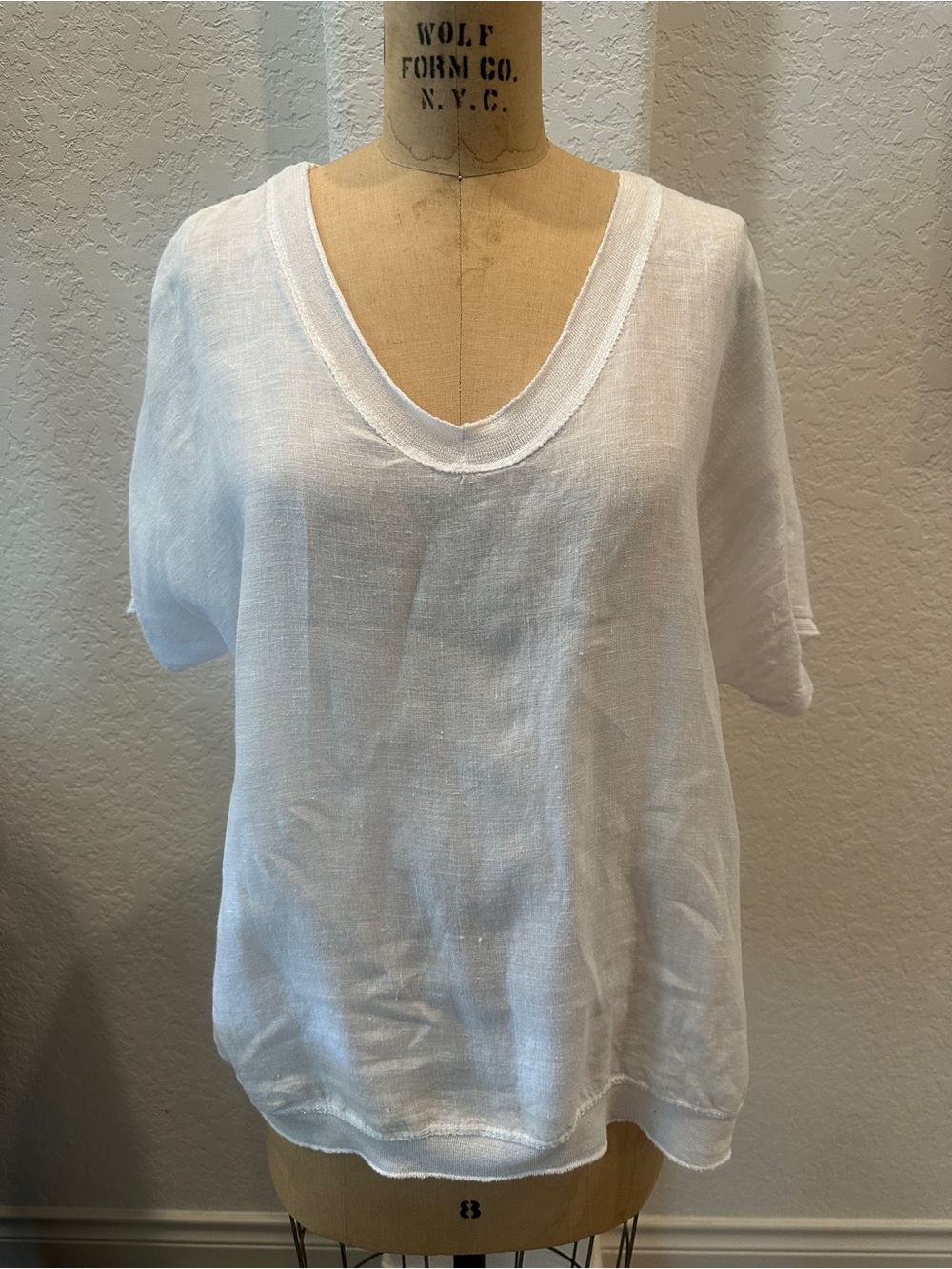 Linen White V-Neck Short Sleeve Women’s Top